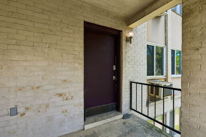 550 Harding Pl #E113, Nashville, TN 37211