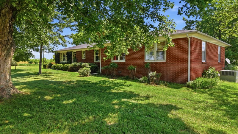 5039 Somerville Rd, Cross Plains, TN 37049