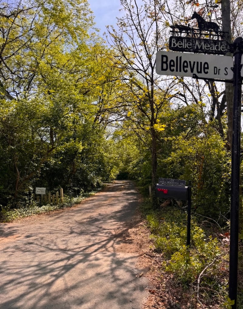 100 Bellevue Dr, Nashville, TN 37205