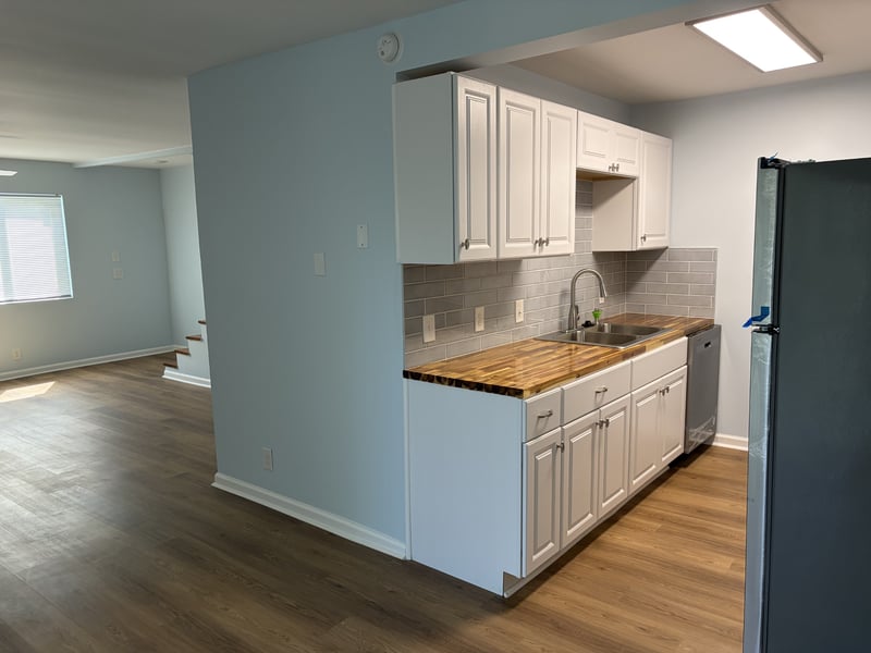 550 Harding Pl #C105, Nashville, TN 37211