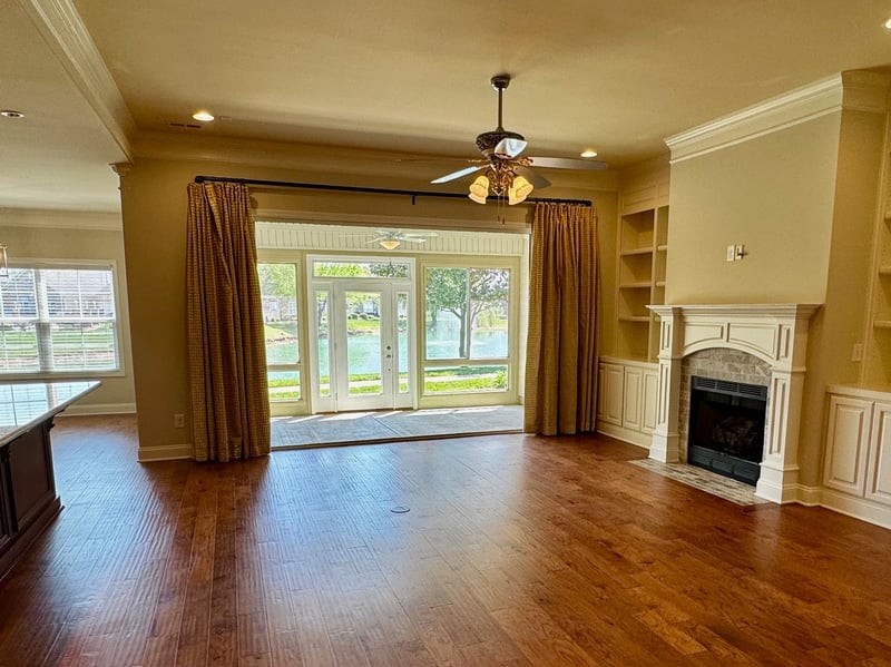 2177 Stonecenter Ln, Murfreesboro, TN 37128