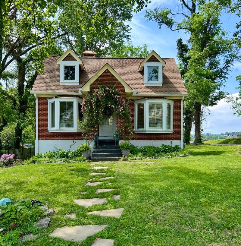 409 W 6th St, Columbia, TN 38401