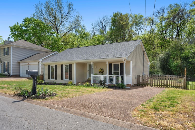 4909 Yorkshire Rd, Nashville, TN 37211