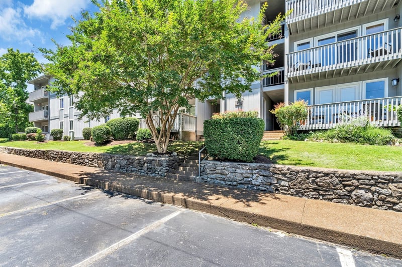 21 Vaughns Gap Rd #86, Nashville, TN 37205