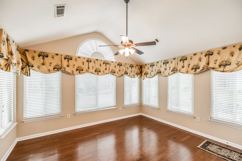 825 Browns Ln #201, Gallatin, TN 37066
