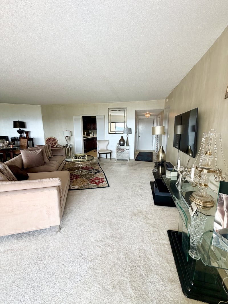 6666 Brookmont Ter #906, Nashville, TN 37205