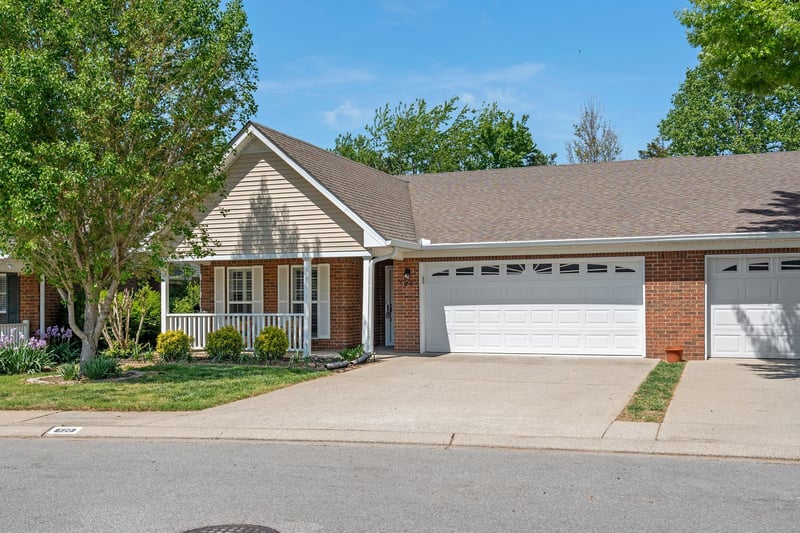 520 Forest Glen Cir, Murfreesboro, TN 37128