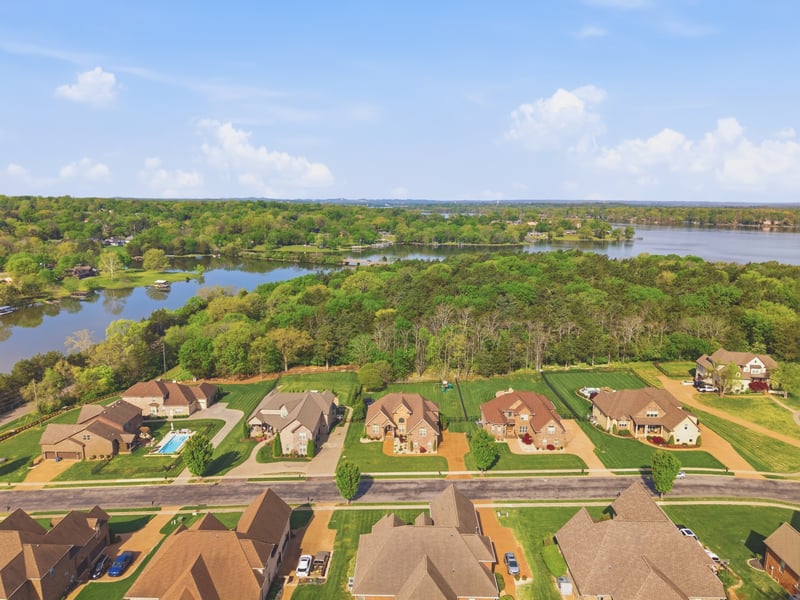 107 Avalon Bay Dr, Old Hickory, TN 37138