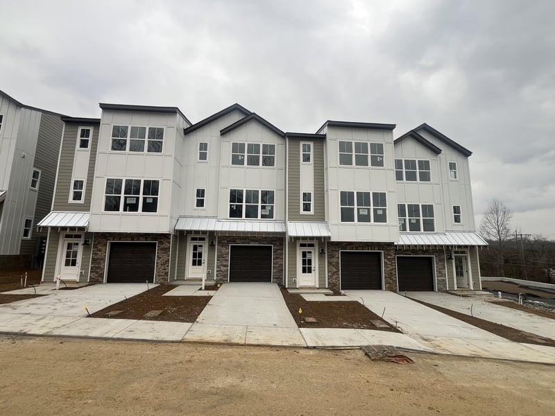 2002 Sonya Ter, Nashville, TN 37209