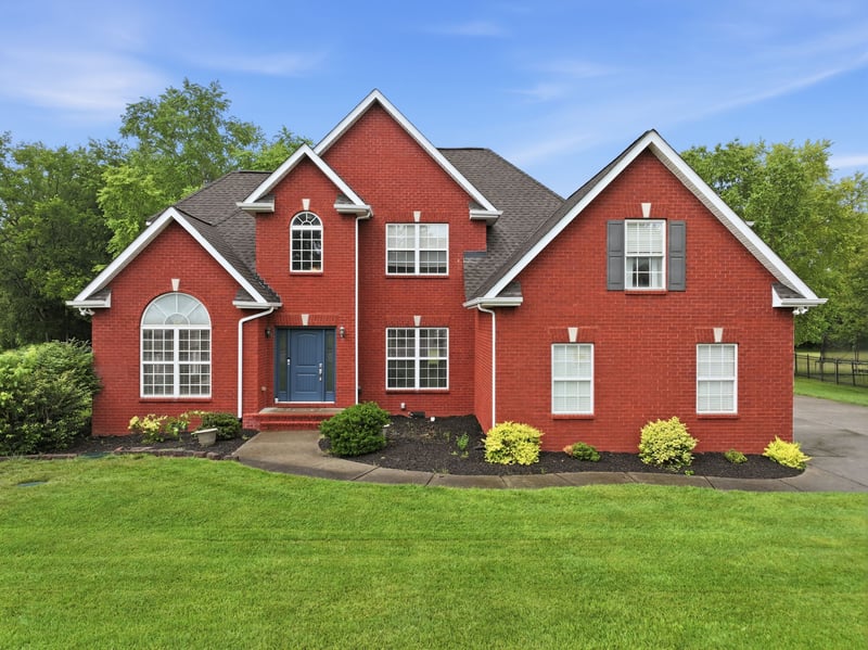 1317 Lunar Dr, Murfreesboro, TN 37129