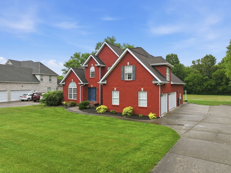 1317 Lunar Dr, Murfreesboro, TN 37129