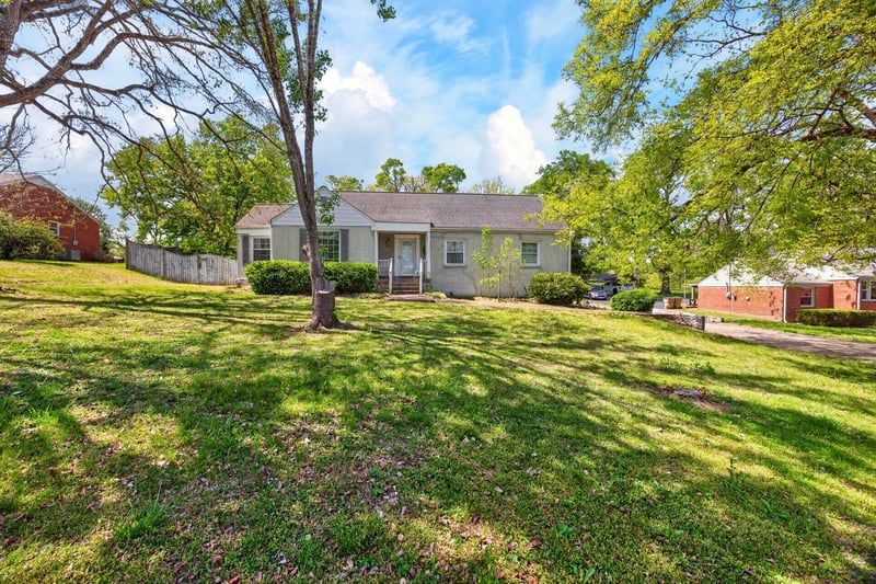 116 S Graycroft Ave, Madison, TN 37115