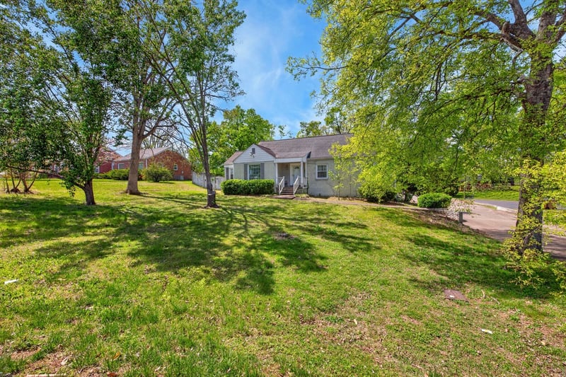 116 S Graycroft Ave, Madison, TN 37115