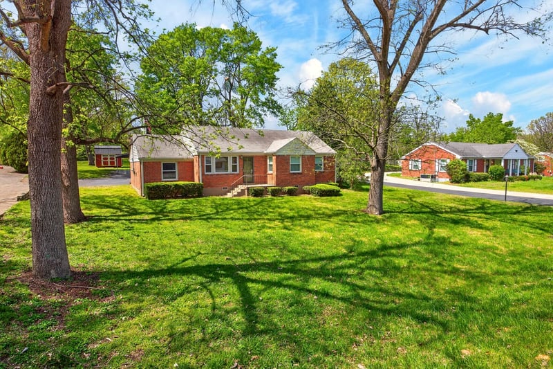 116 S Graycroft Ave, Madison, TN 37115