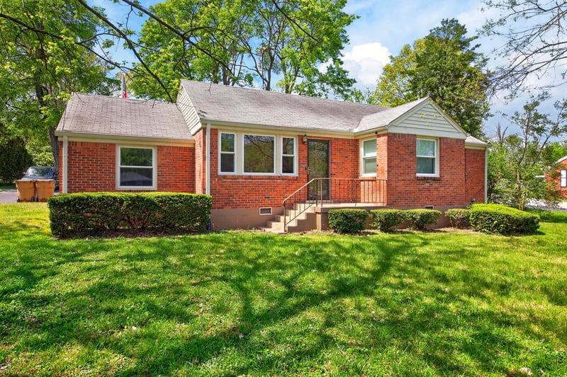 116 S Graycroft Ave, Madison, TN 37115