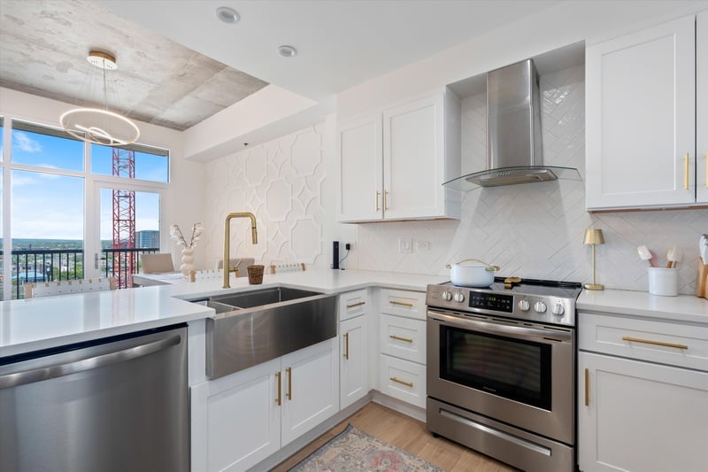 1510 Demonbreun St #807, Nashville, TN 37203