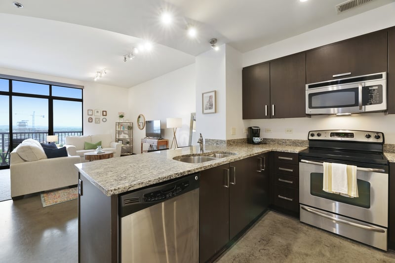 1510 Demonbreun St #906, Nashville, TN 37203