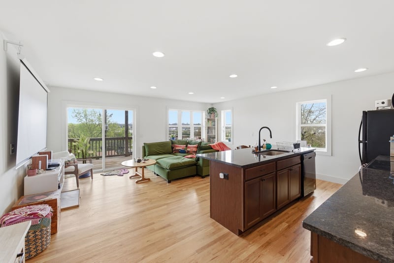 923 S 13th Ct, Nashville, TN 37206