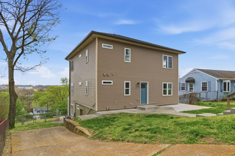 923 S 13th Ct, Nashville, TN 37206