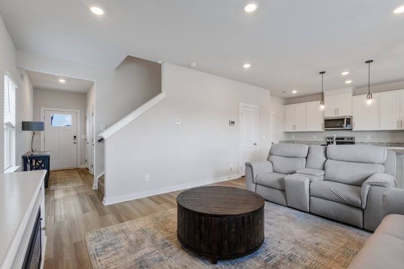 4264 Skyridge Dr, Nashville, TN 37207