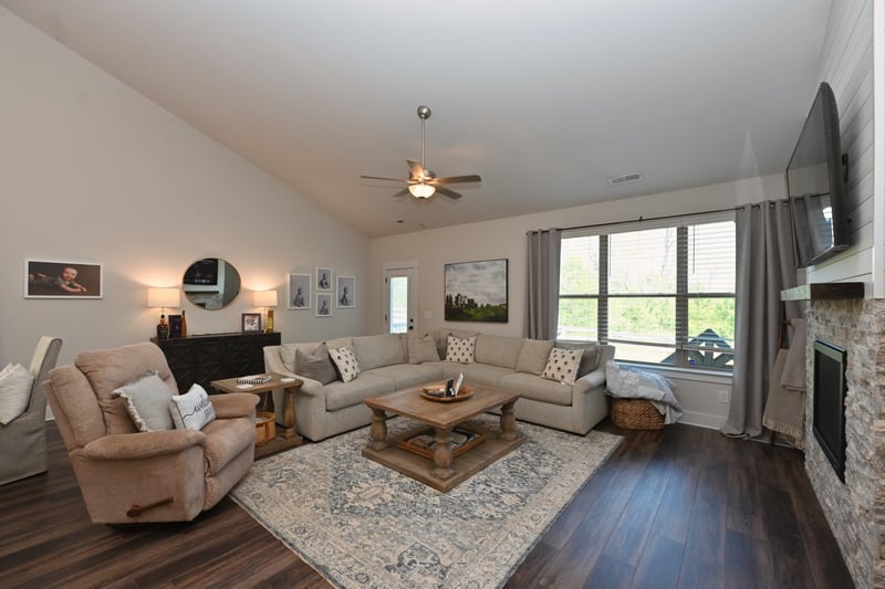 307 Griffin Ln, Gallatin, TN 37066