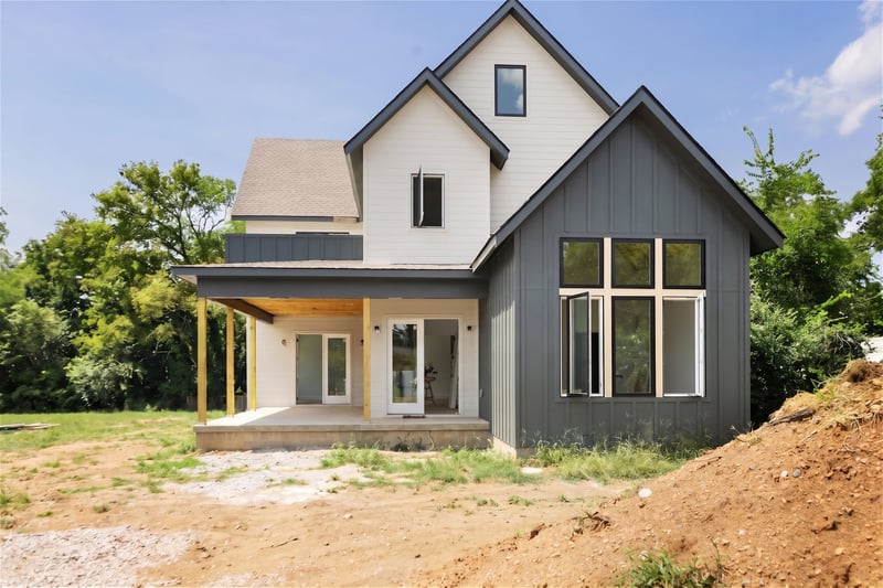 2310 Riverside Dr, Nashville, TN 37216