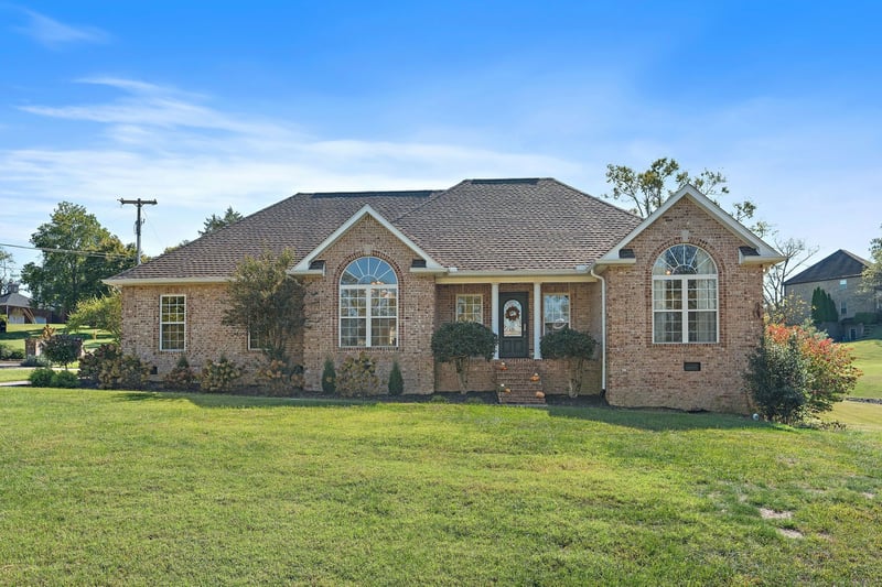 262 Bayhill Dr, Gallatin, TN 37066