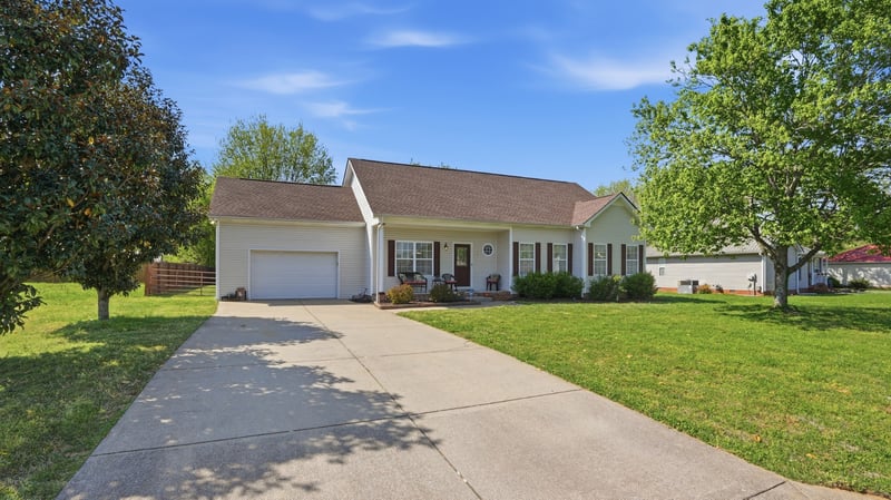 3207 Meadowhill Dr, Murfreesboro, TN 37130