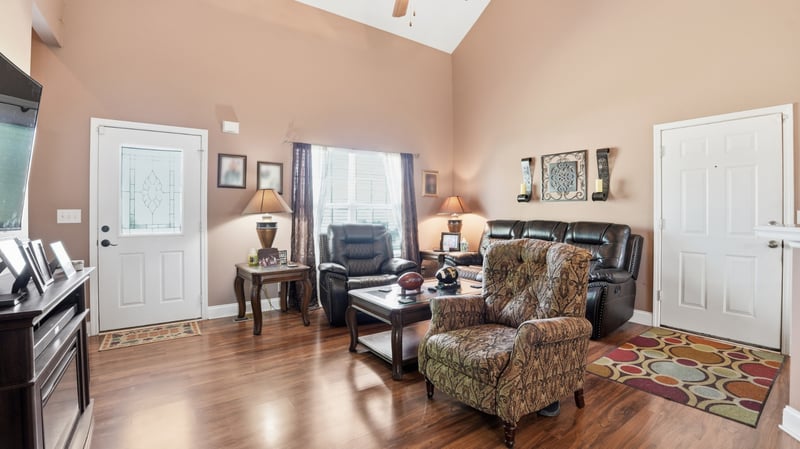 3207 Meadowhill Dr, Murfreesboro, TN 37130