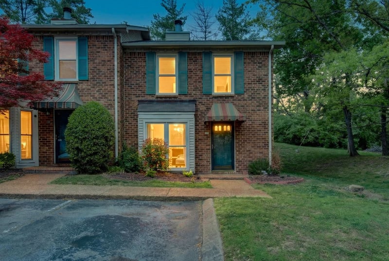 528 Williamsburg Dr, Nashville, TN 37214