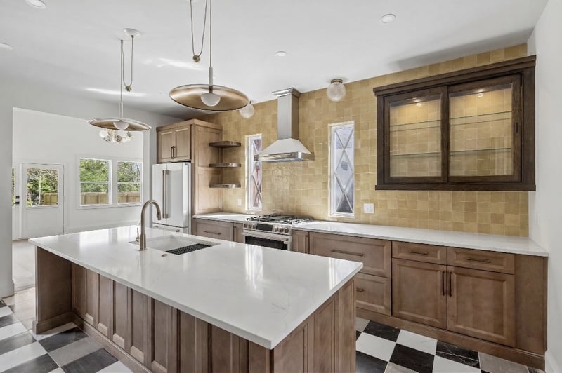 1313 Riverside Dr, Nashville, TN 37206