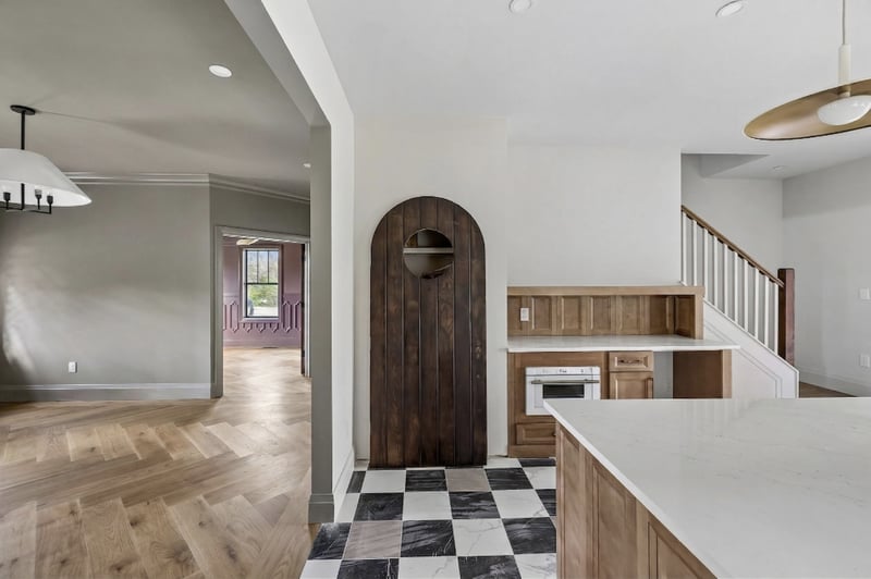 1313 Riverside Dr, Nashville, TN 37206