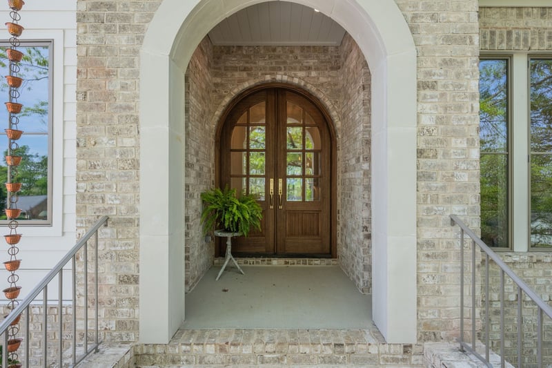 811 Neartop Dr, Nashville, TN 37205