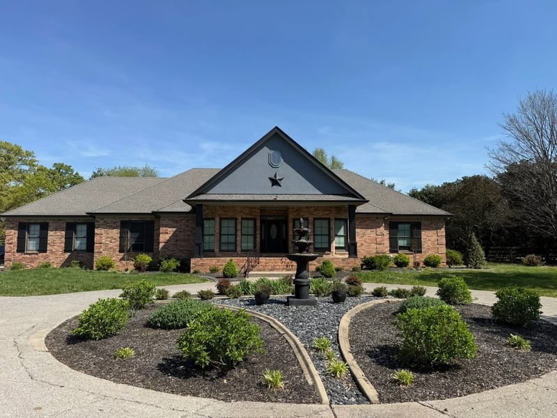 2003 Irby Ln, Murfreesboro, TN 37127