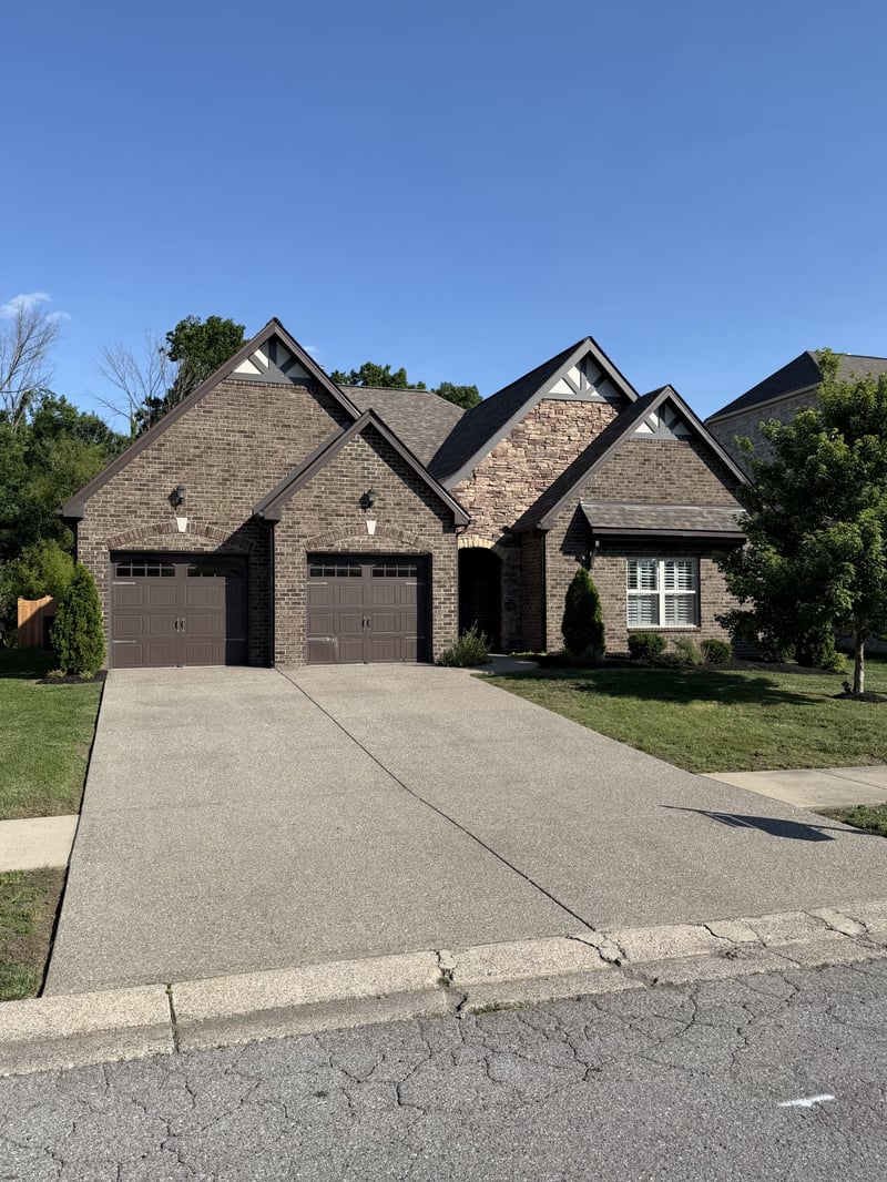 216 Meandering Dr, Lebanon, TN 37090