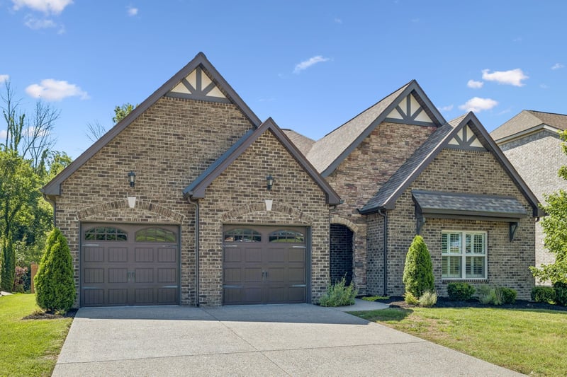 216 Meandering Dr, Lebanon, TN 37090