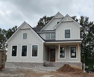 7716 Hatcher Heights Dr, Fairview, TN 37062
