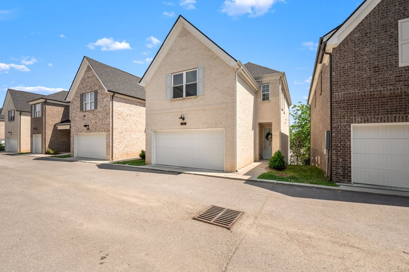 2656 Lakevilla Dr #20, Nashville, TN 37217