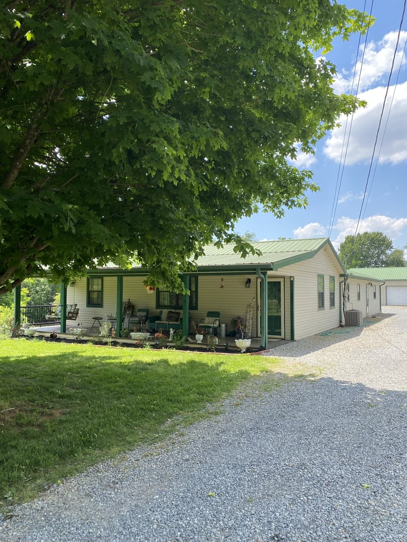 1655 New Deal Potts Rd, Portland, TN 37148