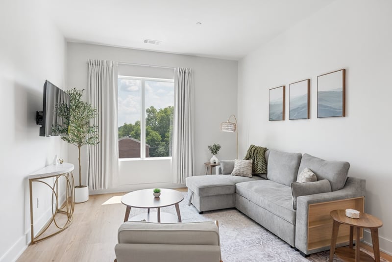 1090 Haysboro Ave #205, Nashville, TN 37216