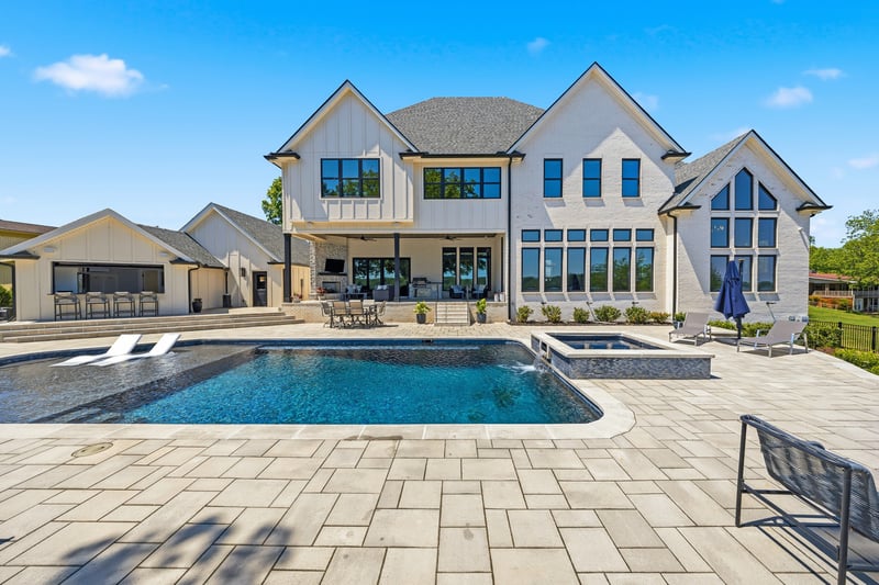 107 Bluegrass Pt, Hendersonville, TN 37075