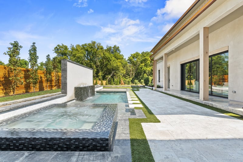 860 Brook Hollow Rd, Nashville, TN 37205