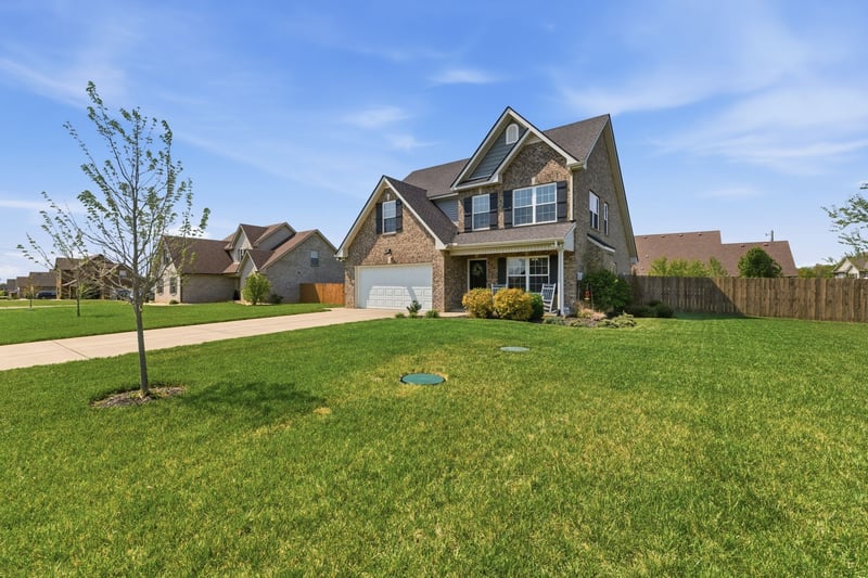 8005 Alameda Dr, Murfreesboro, TN 37127