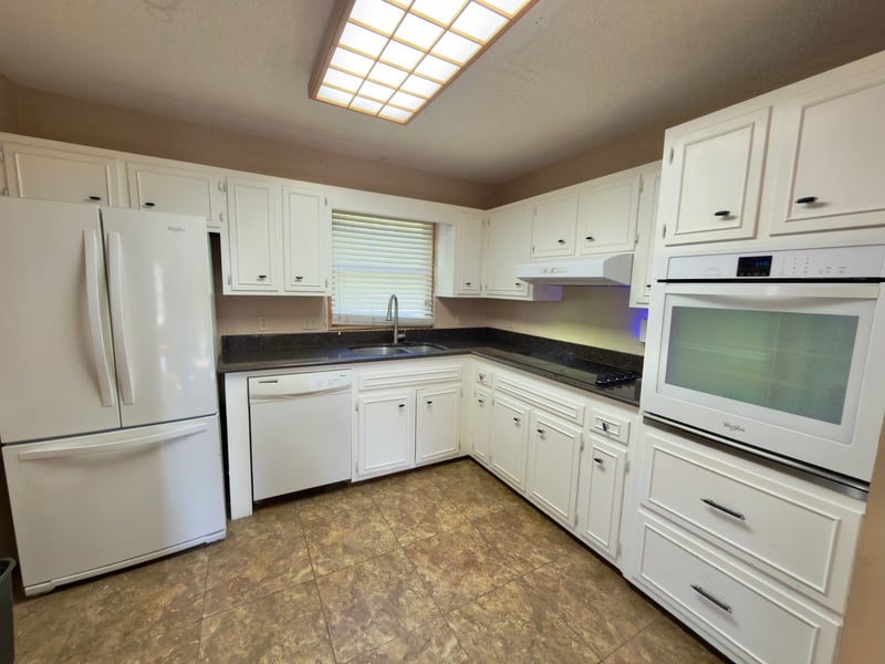 1817 Holloway Cir, Murfreesboro, TN 37127