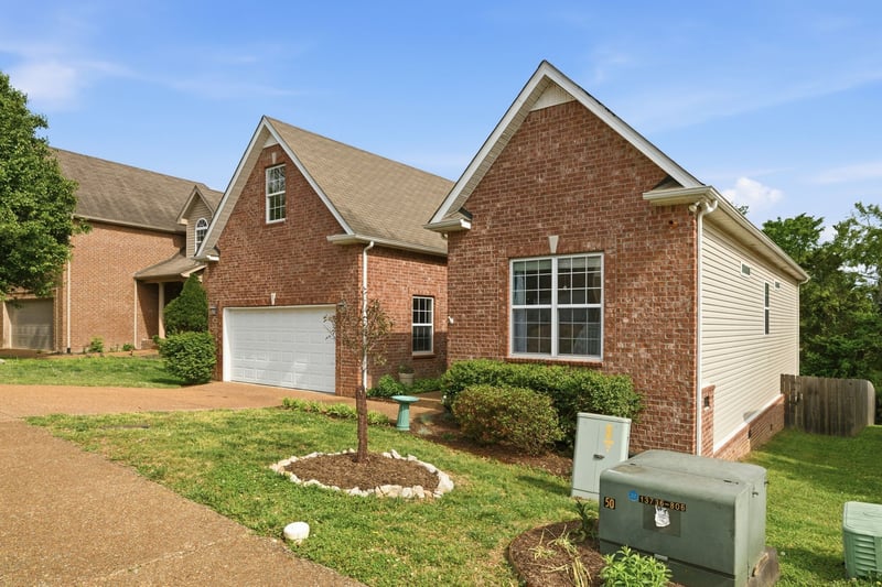 260 Sundown Dr, Antioch, TN 37013