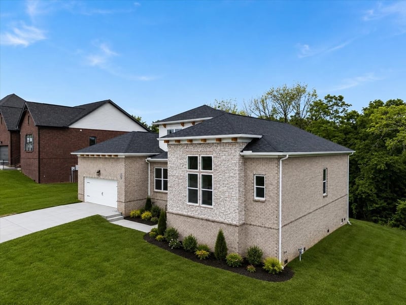 1004 Tiane Trl, Gallatin, TN 37066