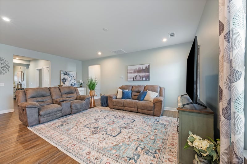 910 Caywood Rd, Smyrna, TN 37167