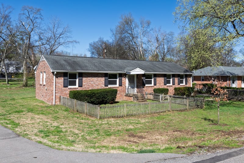 4411 Scenic Dr, Nashville, TN 37204