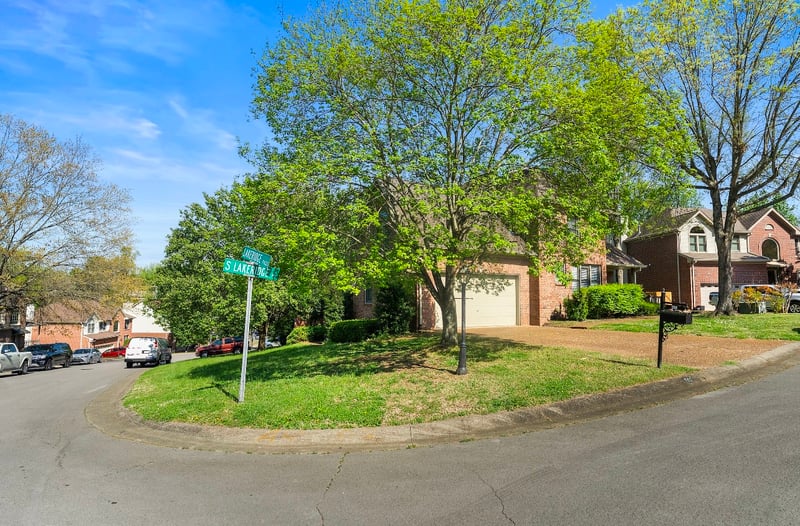 501 S Lakeridge Pl, Nashville, TN 37214