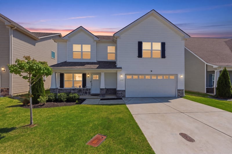 1919 Albarado Trl, Murfreesboro, TN 37128